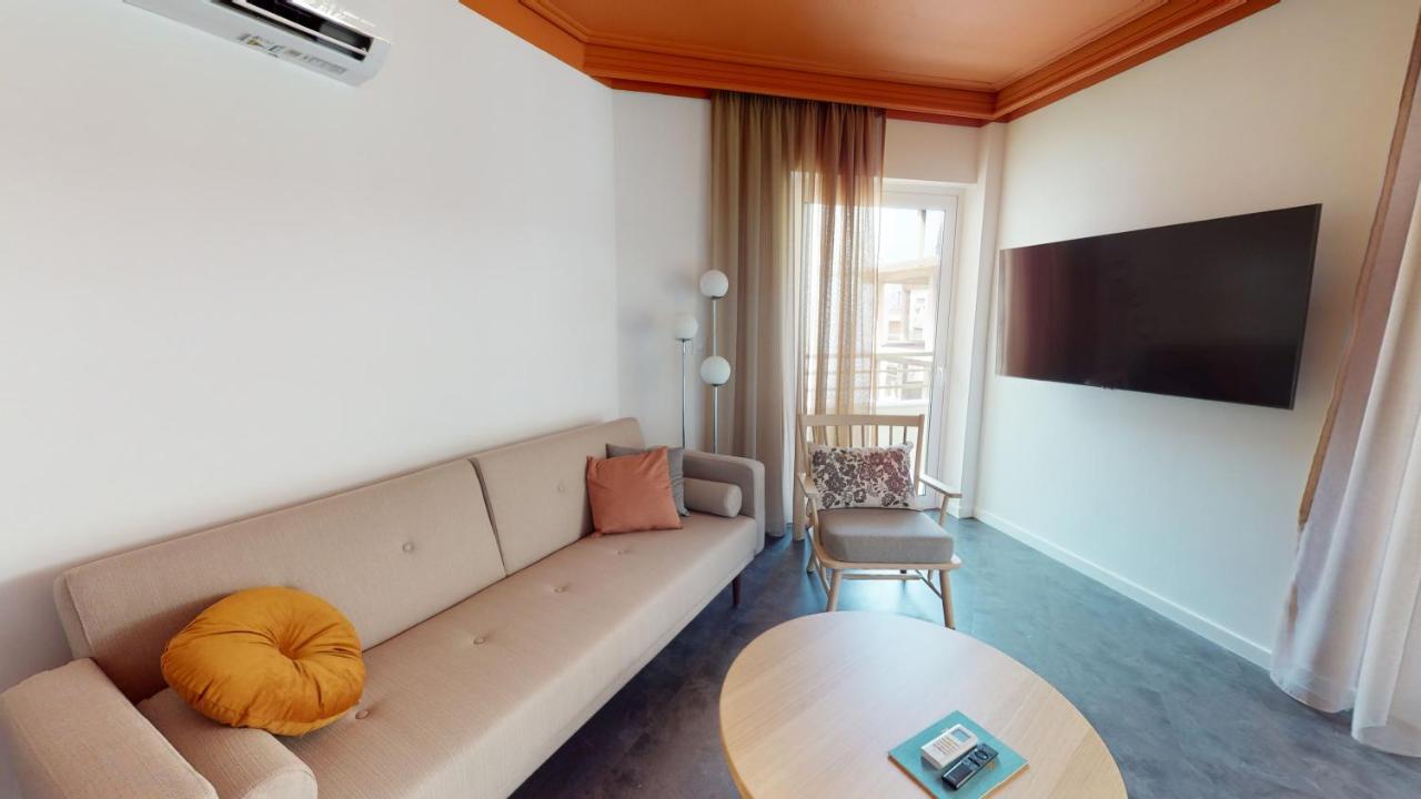 Onezerotwo By Zoia Living Aparthotel Athens Ngoại thất bức ảnh
