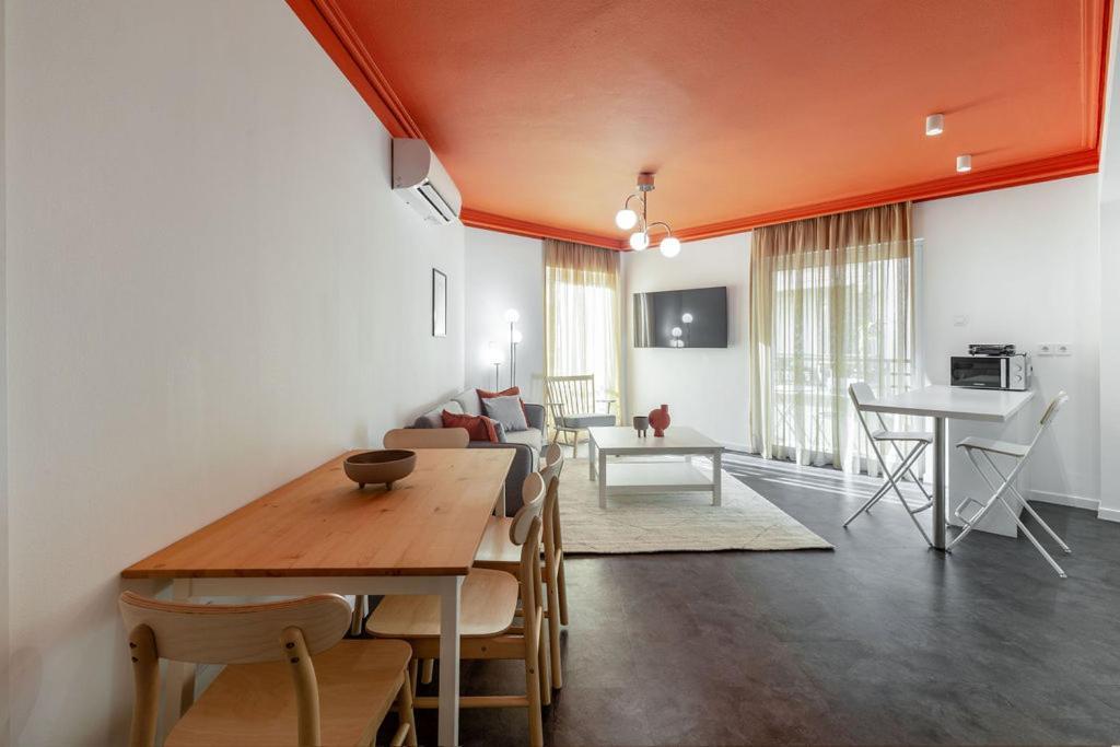 Onezerotwo By Zoia Living Aparthotel Athens Ngoại thất bức ảnh