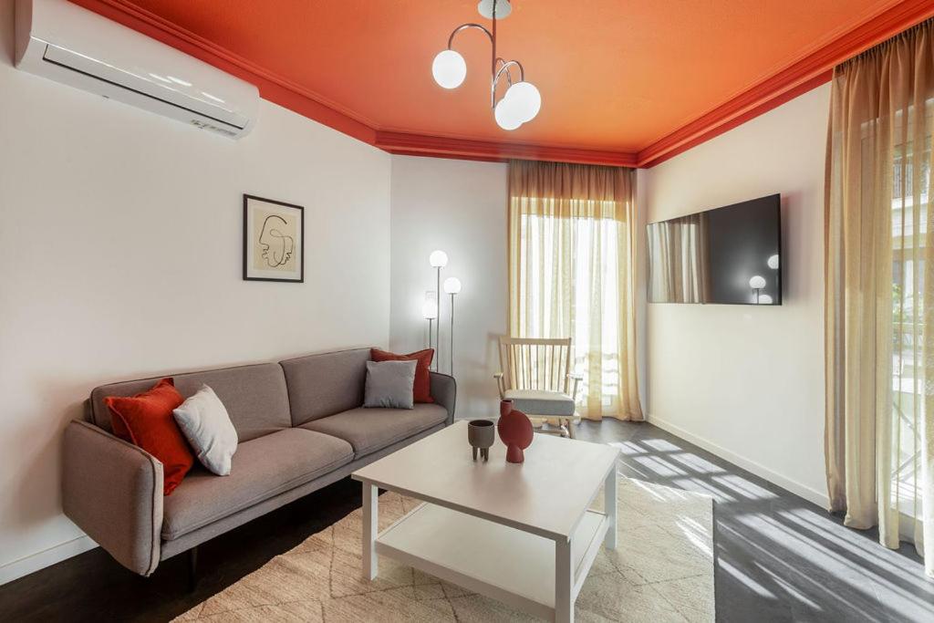 Onezerotwo By Zoia Living Aparthotel Athens Ngoại thất bức ảnh